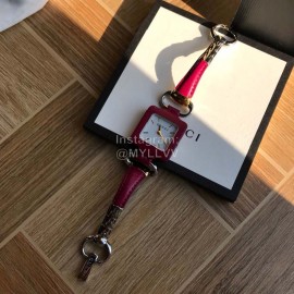 Gucci Fashion Square Dial Watch For Women Red