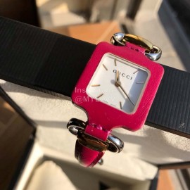 Gucci Fashion Square Dial Watch For Women Red