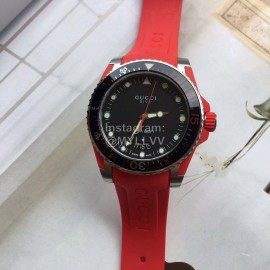 Gucci Dive Rubber Strap Luminous Watch