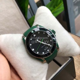 Gucci Luminous Green Rubber Strap Watch 