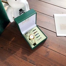 Gucci White Dial Bracelet Watch For Women