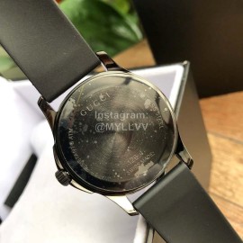 Gucci Rubber Black Bracelet Fashion Watch