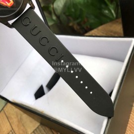 Gucci Rubber Black Bracelet Fashion Watch