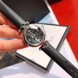 Gucci Black Leather Strap Life Waterproof Watch