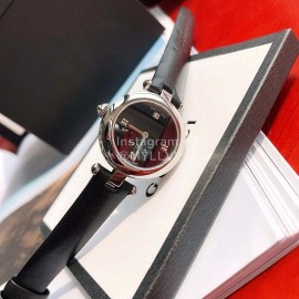 Gucci Black Leather Strap Life Waterproof Watch