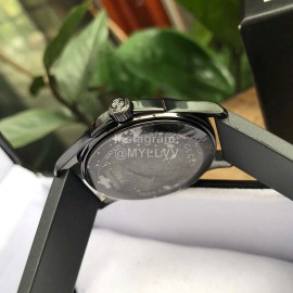 Gucci Black Leather Strap Life Waterproof Catpattern Dial Watch