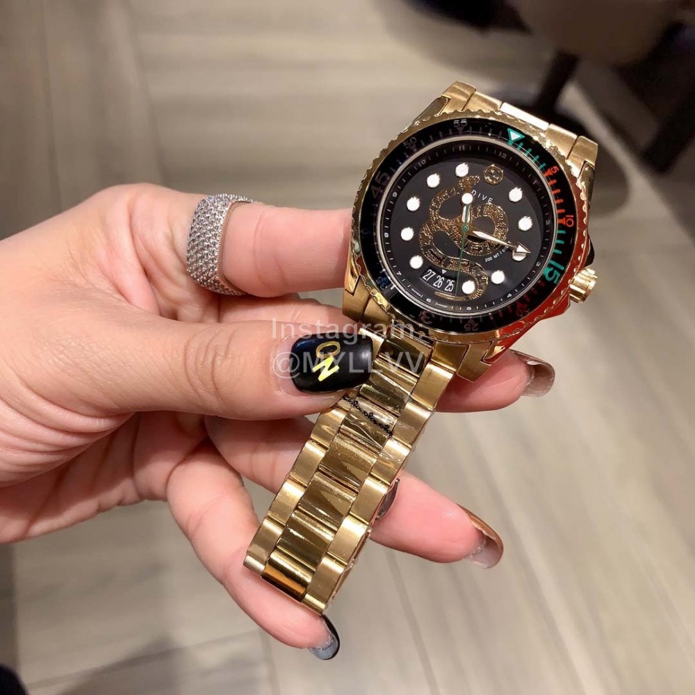 Gucci Dive Sapphire Glass Steel Strap Watch Gold