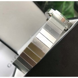 Gucci Grip Series Fine Steel Dial Watch Silver