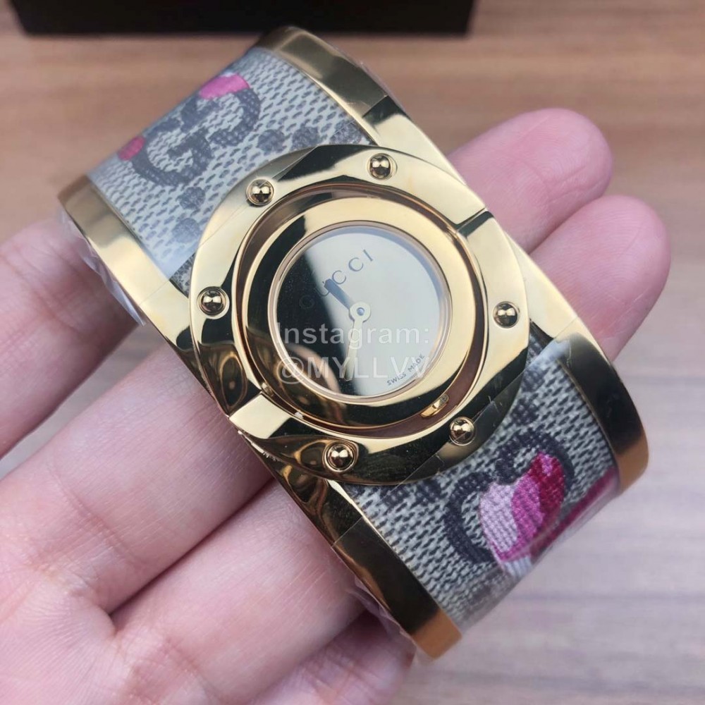 Gucci Stainless Steel Gold Plated Case Watch For Women