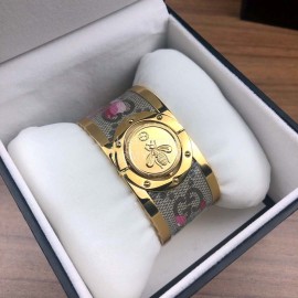 Gucci Stainless Steel Gold Plated Case Watch For Women