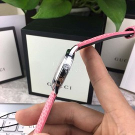 Gucci Stainless Steel Thin Case Quartz Watch For Women Pink