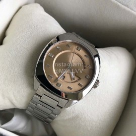 Gucci Steel Strap Sapphire Glass Watch For Men And Women