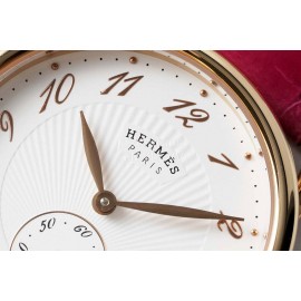 Hermes Arceau 34mm Round Dial Leather Strap Watch Purplish Red