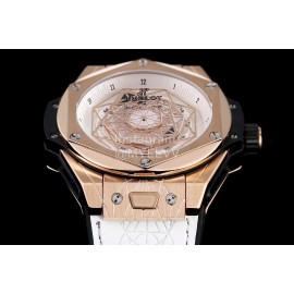 Hublot Geometric Pattern Overlapping Luminous Pointer Watch White