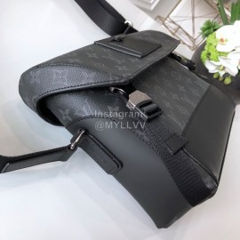 Louis Vuitton Classic College Messenger Bag Medium M40511