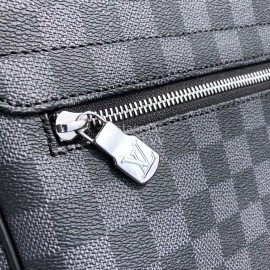 Louis Vuitton District Heige Men'S Crossbody Bag Medium N41029