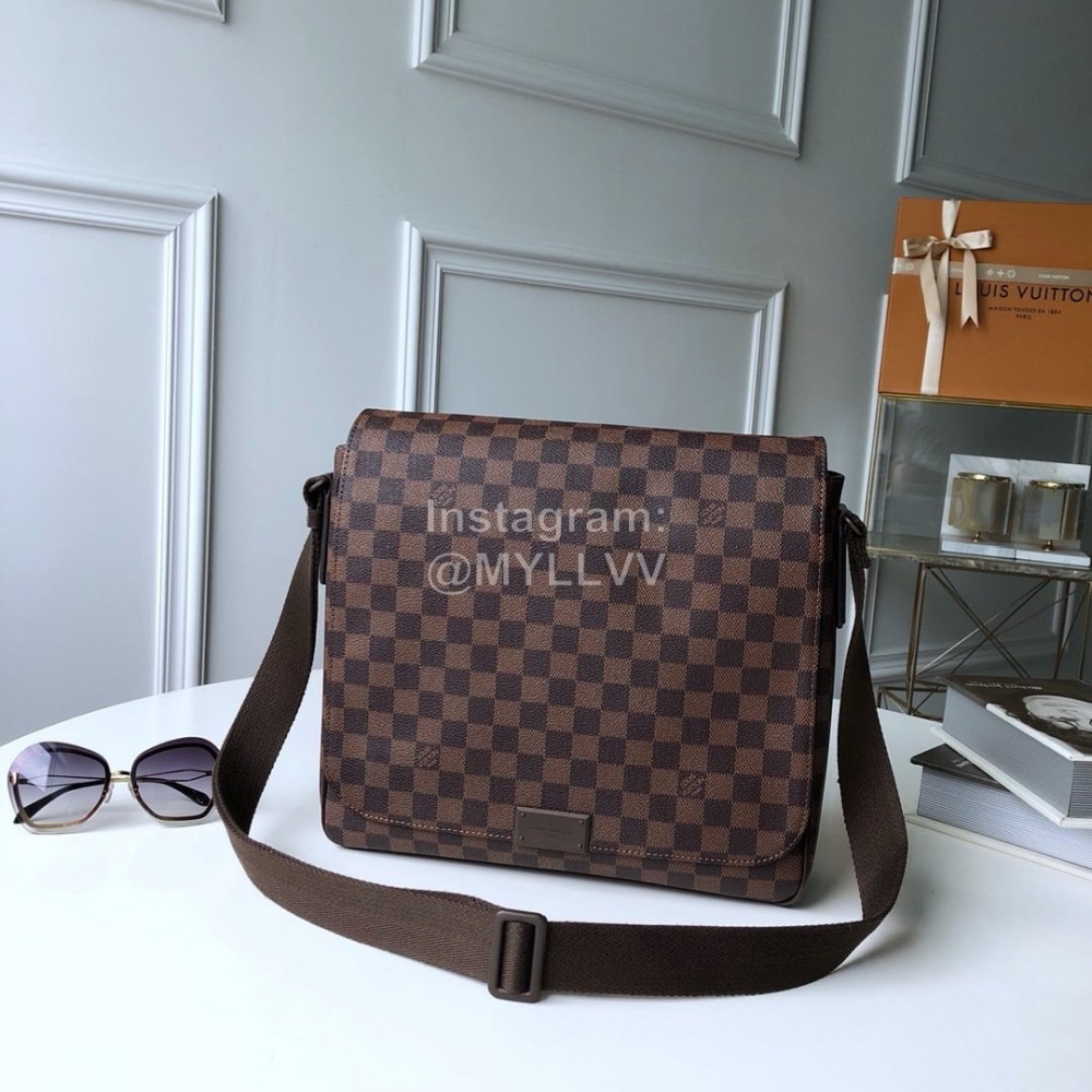 Louis Vuitton District Brown Check Large Capacity Handbag Medium N41212