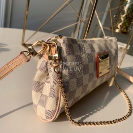 Lv Summer Cowhide Crossbdy Bag Beige