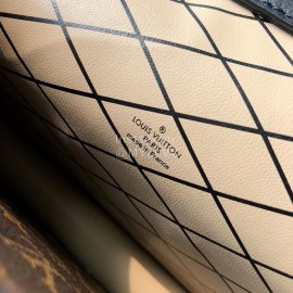 Lv Soft Pochette Trunk Box Bag