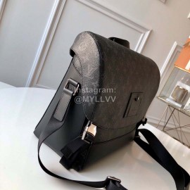 Lv New Monogram Eclipse Canvas Messenger Mm Voyager Bag
