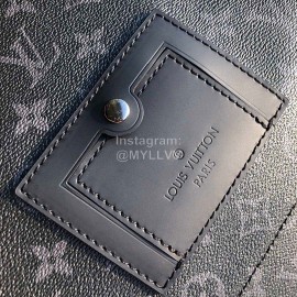 Lv New Monogram Eclipse Canvas Messenger Mm Voyager Bag