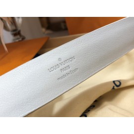 Lv Litchi Grain Cowhide Pin Buckle 30mm Belts For Women White