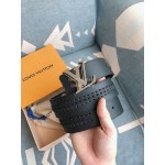 Lv Fashion Calf Leather Gun Color Letter Buckle 40mm Belts