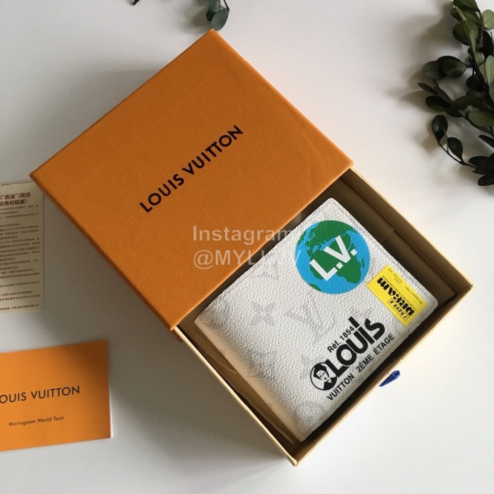 Louis Vuitton Multiple Classic Old Flower Badge Short Wallets White M67819