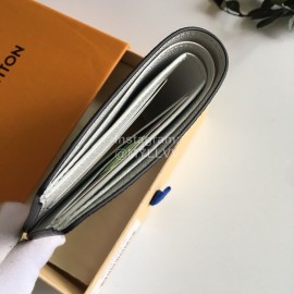 Louis Vuitton Multiple Classic Old Flower Badge Short Wallets White M67819