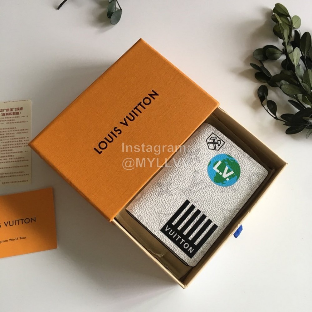 Louis Vuitton Multiple Classic Old Flower Badge Vertical Short Wallets White M67817