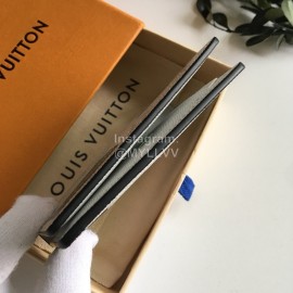 Louis Vuitton Multiple Classic Old Flower Badge Vertical Short Wallets White M67817