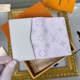 Louis Vuitton Canvas Stitching Leather Card Case Gray M30315