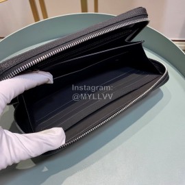 Louis Vuitton Cowhide White Trim Hand Bag Accessories Wallet Black M41503