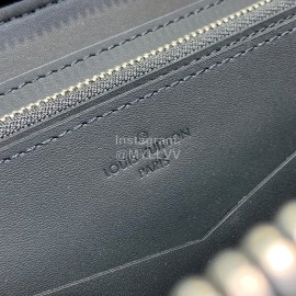 Louis Vuitton Cowhide White Trim Hand Bag Accessories Wallet Black M41503