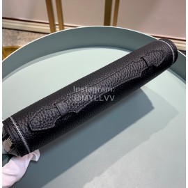 Louis Vuitton Cowhide White Trim Hand Bag Accessories Wallet Black M41503