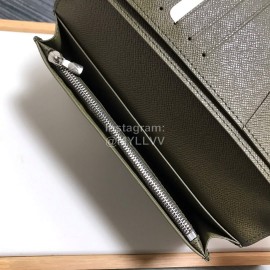 Louis Vuitton Classic Old Flower Green Lining Badge Long Wallets Black M66540