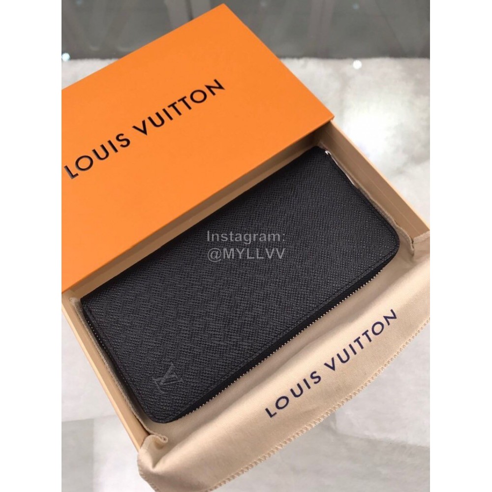 Louis Vuitton Exquisite Full Leather Zipper Long Wallet M32822