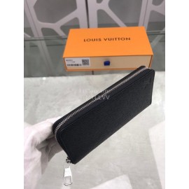 Louis Vuitton Exquisite Full Leather Zipper Long Wallet M32822