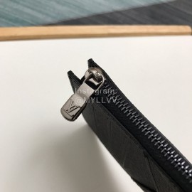 Louis Vuitton Classic Printed Black Cross Leather Clip M64038