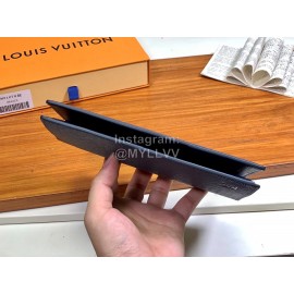 Louis Vuitton Exquisite Cross Grain Leather Long Two Fold Wallet M31079
