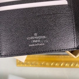 Louis Vuitton Fashion Crisscross Leather Two Fold Short Wallet M62288