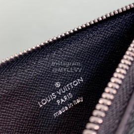 Louis Vuitton Exquisite Crisscross Leather Fashion Wallet Clip Black M64038