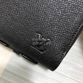 Louis Vuitton Crisscross Cowhide Large Zipper Purse M61698