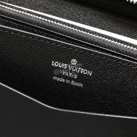 Louis Vuitton Crisscross Cowhide Large Zipper Purse M61698