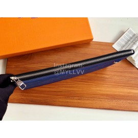 Louis Vuitton Fashion Classic Printed Handbag Blue M62291