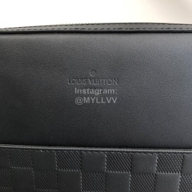 Louis Vuitton Exquisite Bag Black