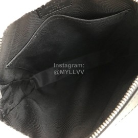 Louis Vuitton Exquisite Bag Black