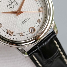 Omega 32.7mm Dial Black Leather Strap Watch