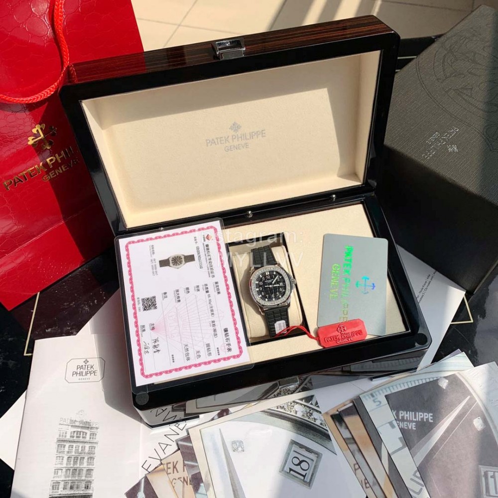 Patek Philippe Aquanaut Series 35.6mm Dial Watch For Women Black