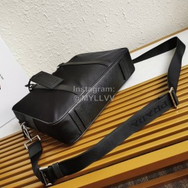 Prada Nylon Leather Exquisite Workmanship Business Briefcase For Men 2ve871